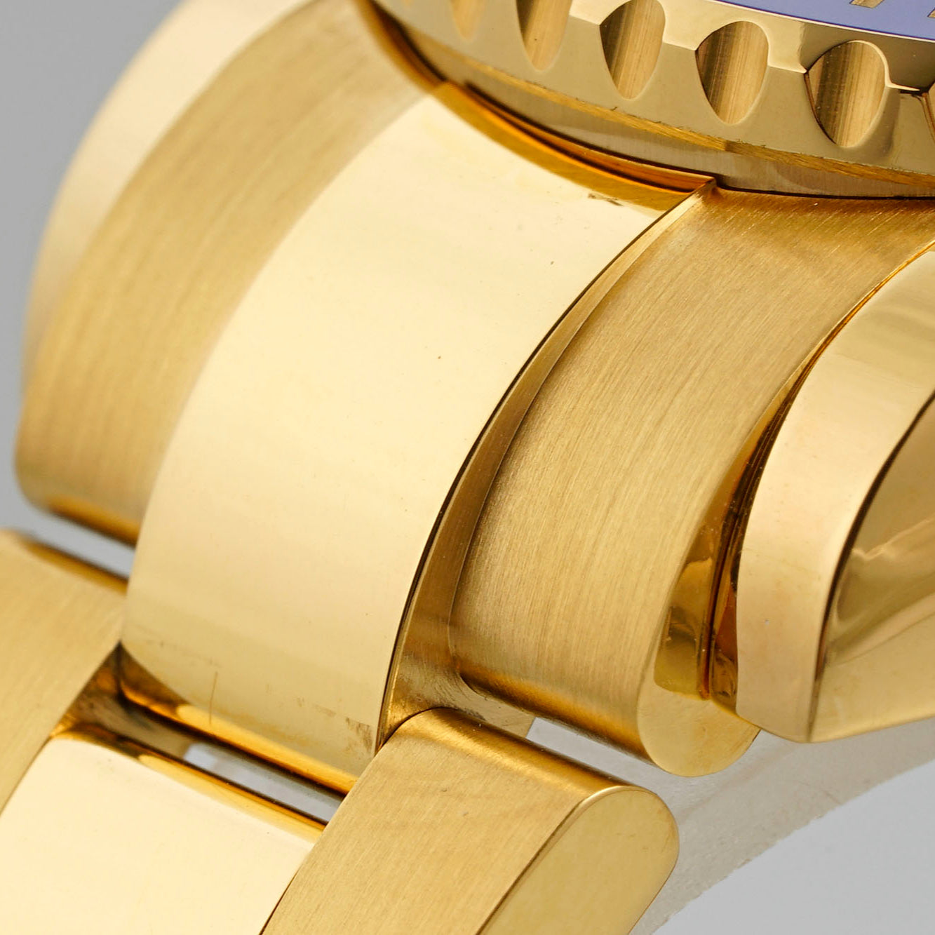 Chronograph - Yellow 904L Steel - Automatic - 44mm