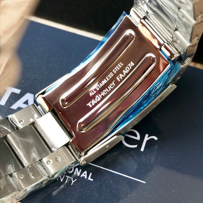 Chronograph - Blue - 904L steel - Quartz - 41mm