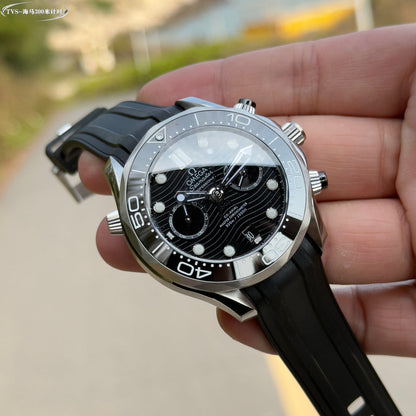 Chronograph - 210.32.44.51.01-Selfwinding- Black rubber- Automatic - 44mm