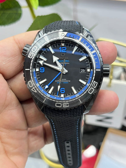 L Size Black Steel - Black rubber - Automatic - 45.5mm