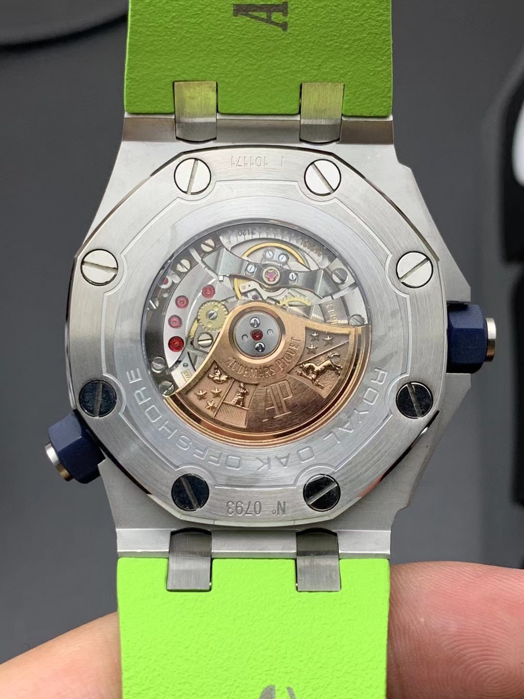 TOP! - 316L Steel - Green rubber - Automatic - 42mm