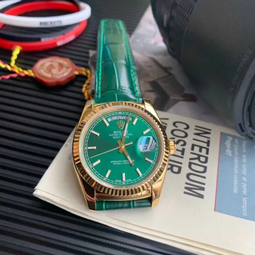 D-date- M118138- Green Yellow gold - Green Leather- Automatic - 40mm