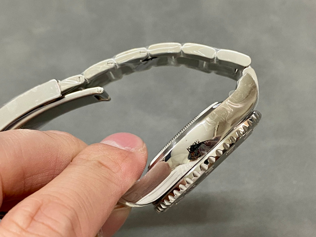 Chronograph - Silver - 904L Steel - Automatic - 44mm