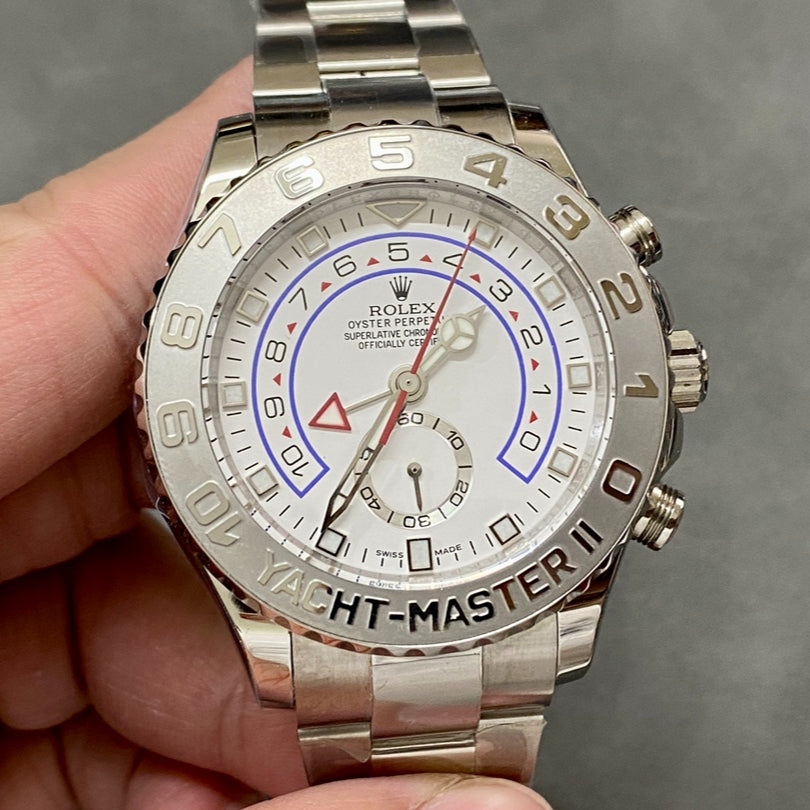 Chronograph - Silver - 904L Steel - Automatic - 44mm