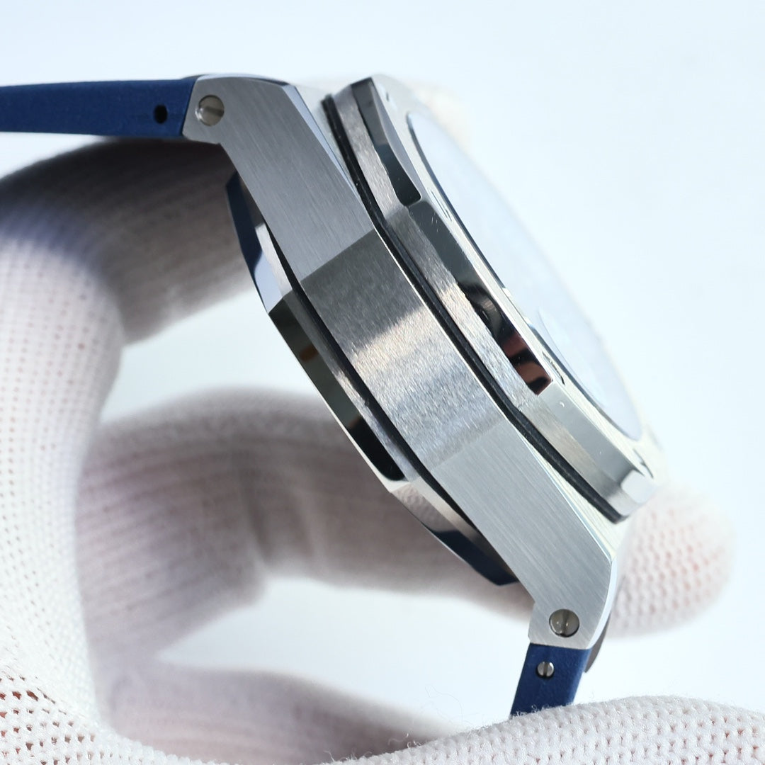 TOP! Blue Silver Ceramic Bezel - Blue Rubber - Automatic - 44mm