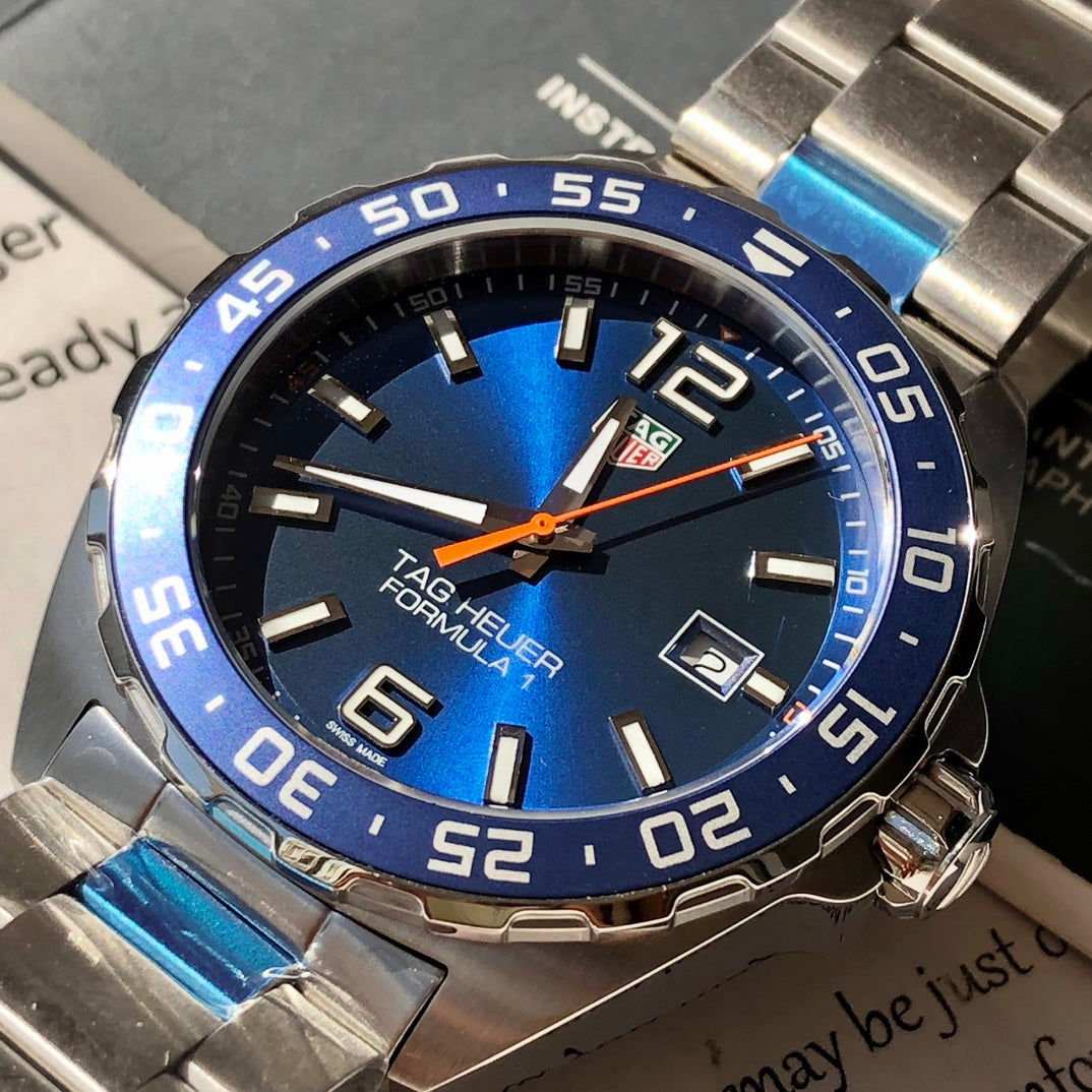 Blue - Blue 904L steel - Quartz - 41mm