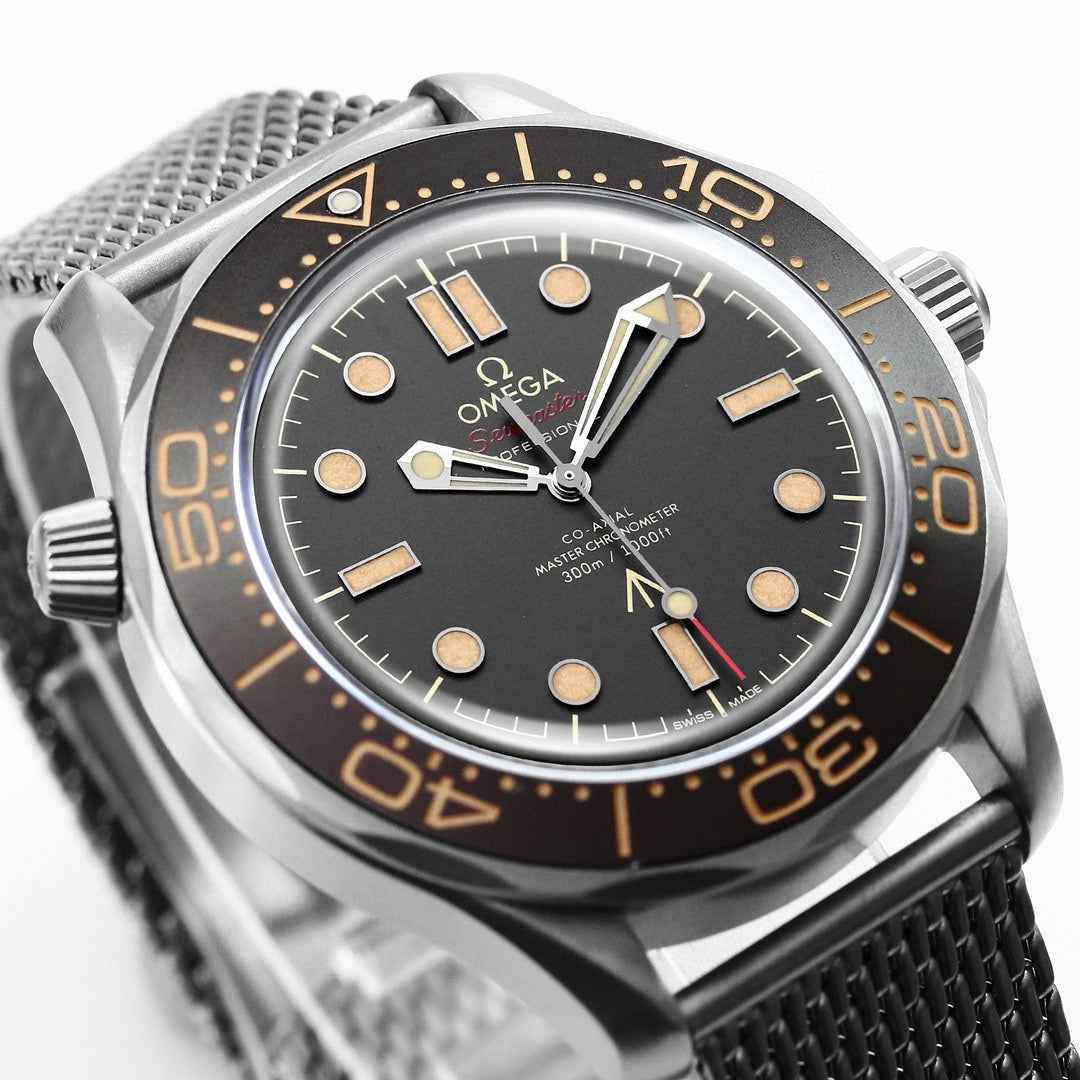 Top Version-210.90.42.20.01- Titanium - Automatic - 42mm